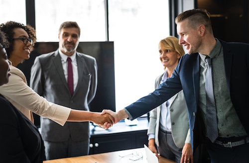 agreement-discussion-hand-shake